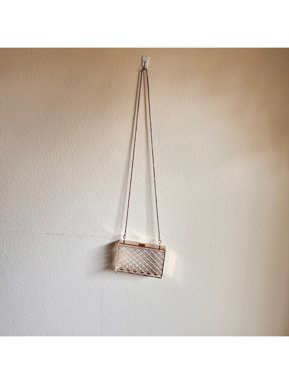 Clear Acrylic Quilted Box Clutch - Elegant Stadium Approved Evening Bag - Picture 5 of 7